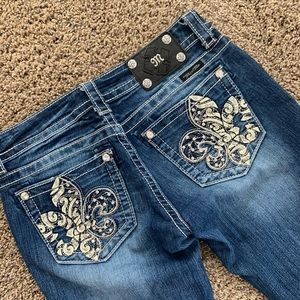 Miss Me womens jeans size 28, 34 inch inseam